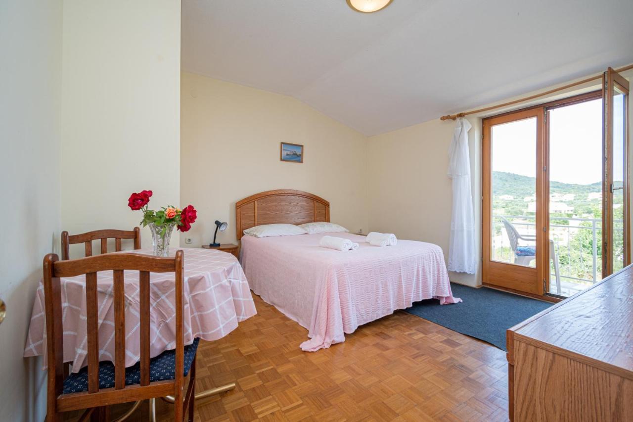 Apartments And Rooms By The Sea Mrljane, Pasman - 327 Nevidane Экстерьер фото