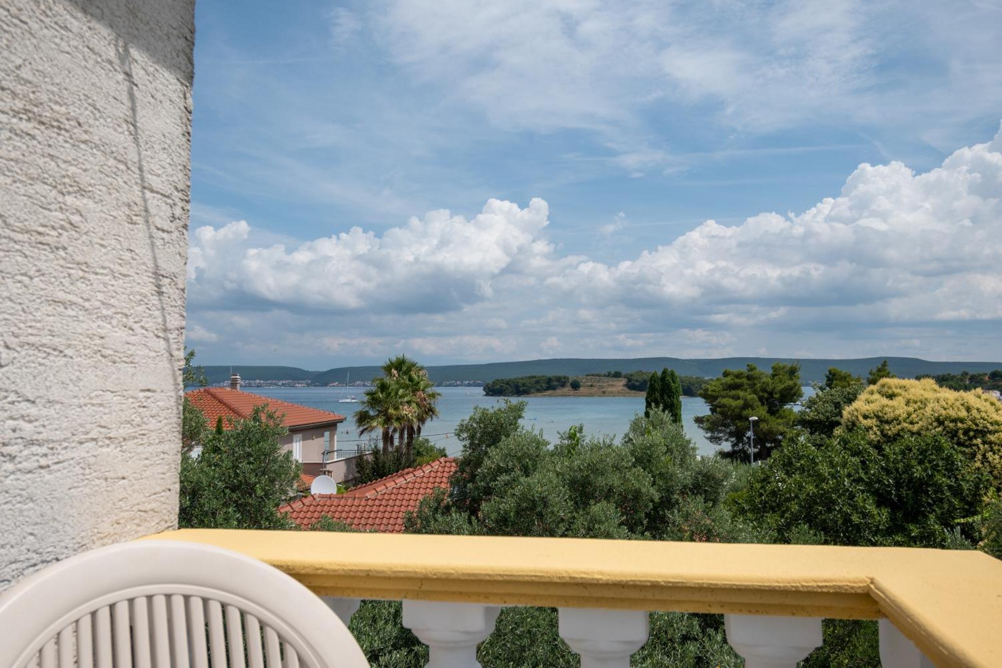 Apartments And Rooms By The Sea Mrljane, Pasman - 327 Nevidane Экстерьер фото
